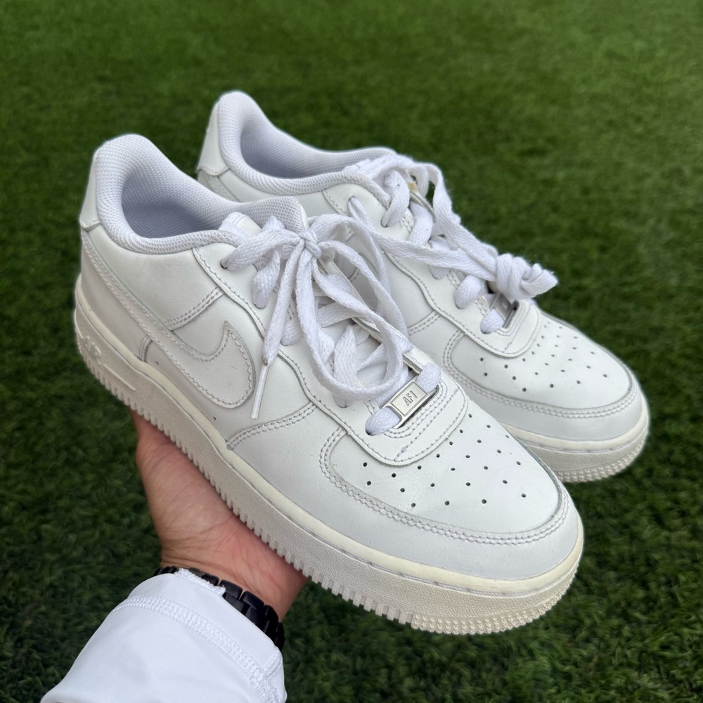 Nike All-White Leather Low-Top Sneakers AF1